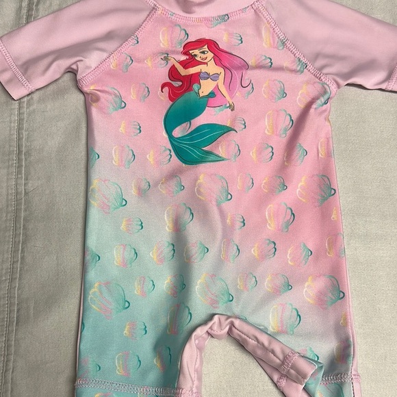 Disney - Little Mermaid Pink and Blue Rashguard Swimwear - Picture 4 of 4